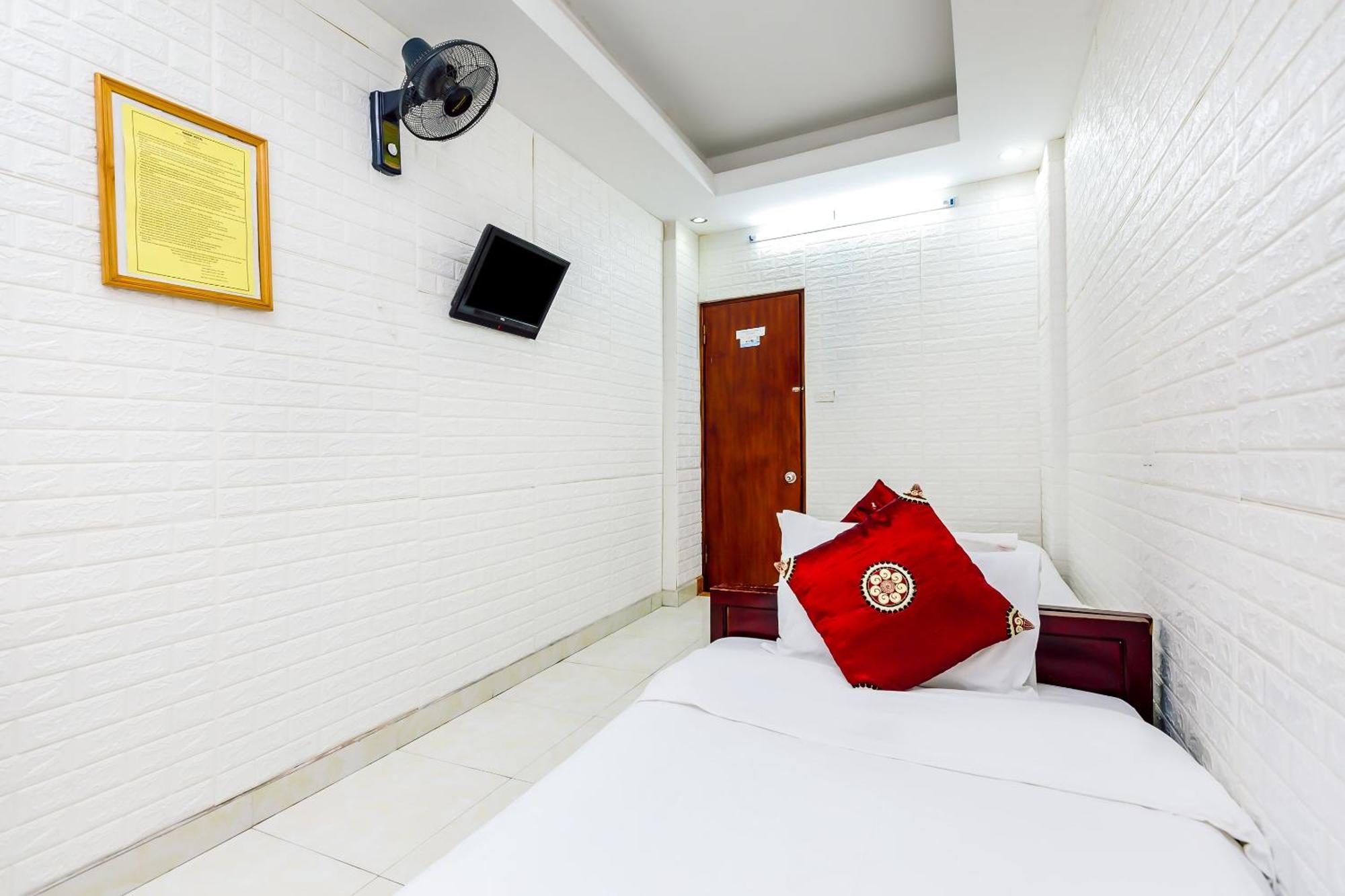 Oyo 604 Queen Hotel Spot-On Hanoi Luaran gambar